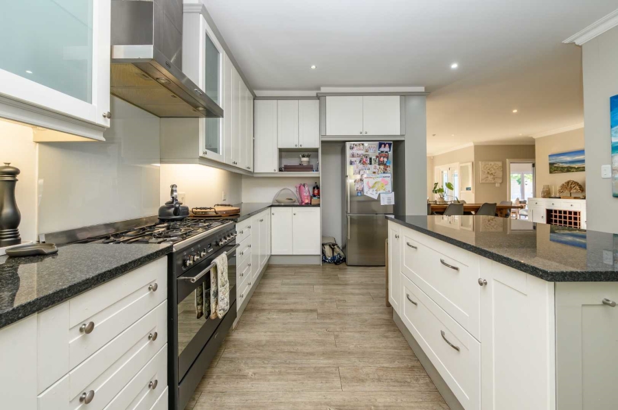 4 Bedroom Property for Sale in Walmer Eastern Cape